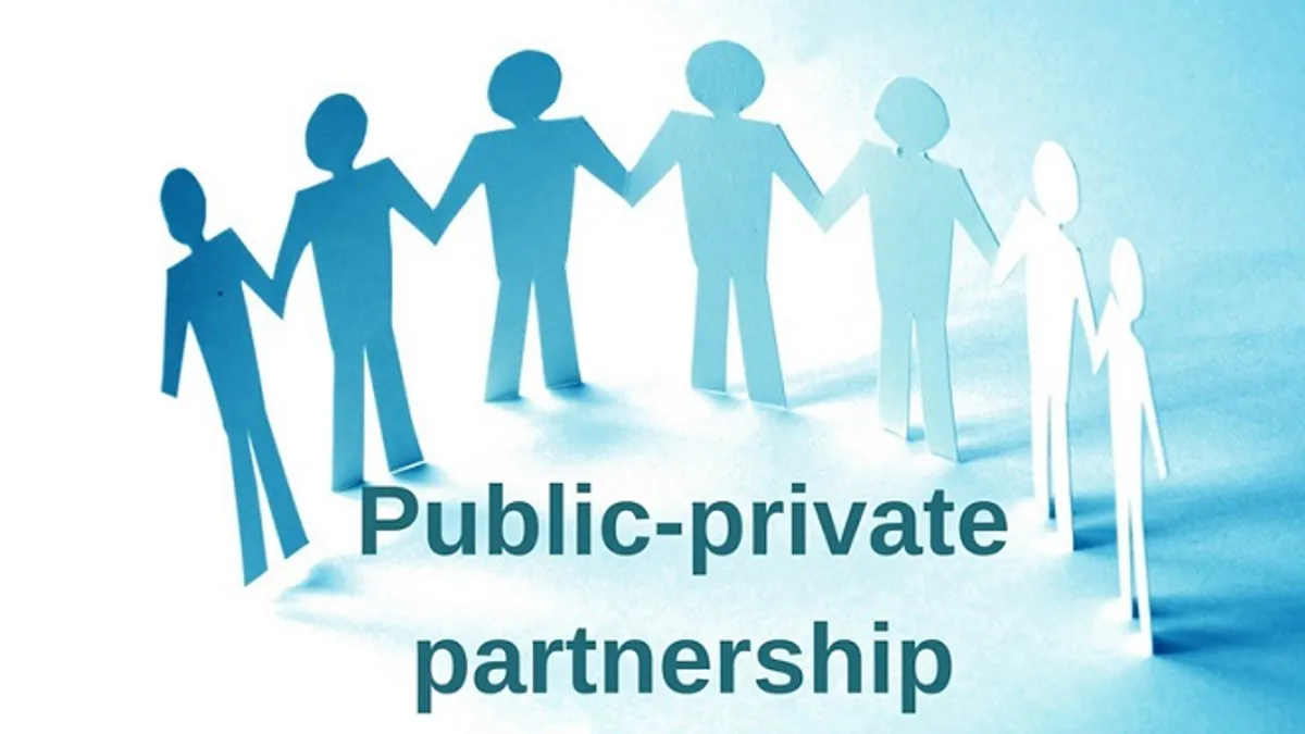 PPP là gì viết tắt của từ public private partnership?
