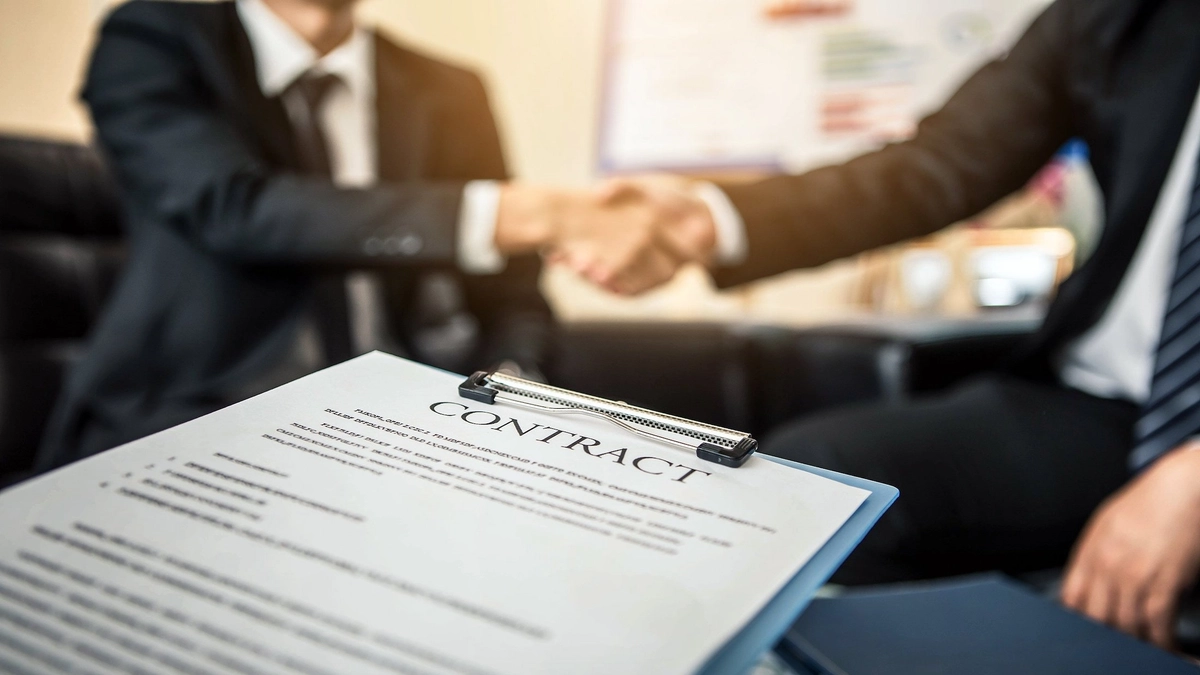 Thực tập sinh trong nhà máy Nhật Bản